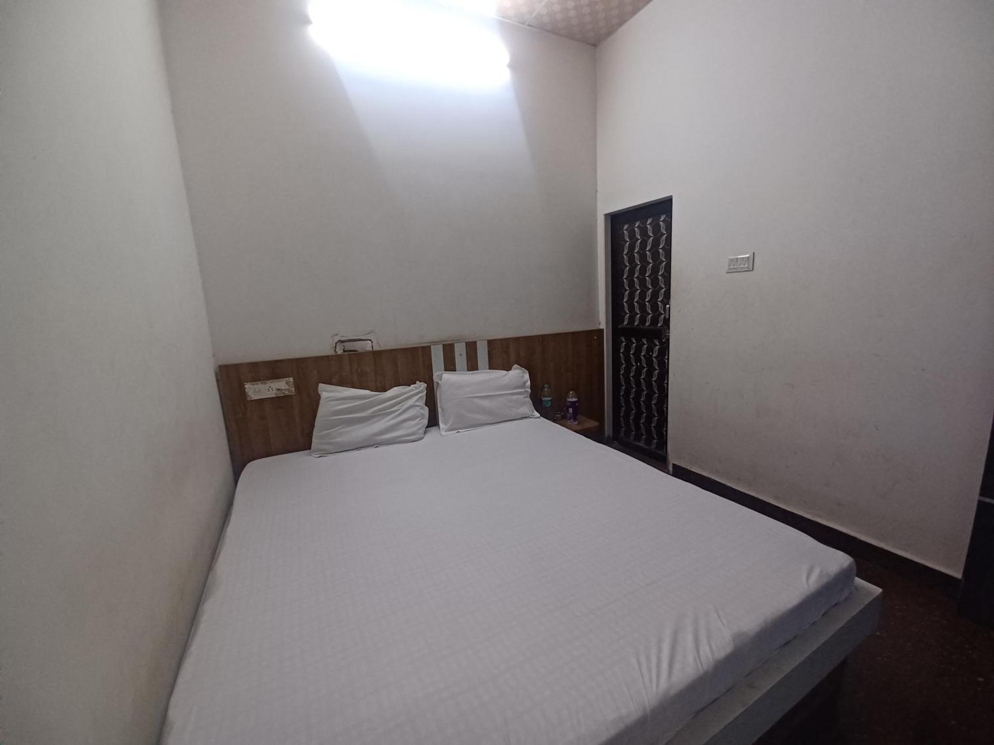 Athitya Hotel And Resort Sikar Værelse billede